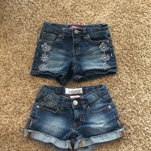 Vigors girl jean shorts size 8 set of 2